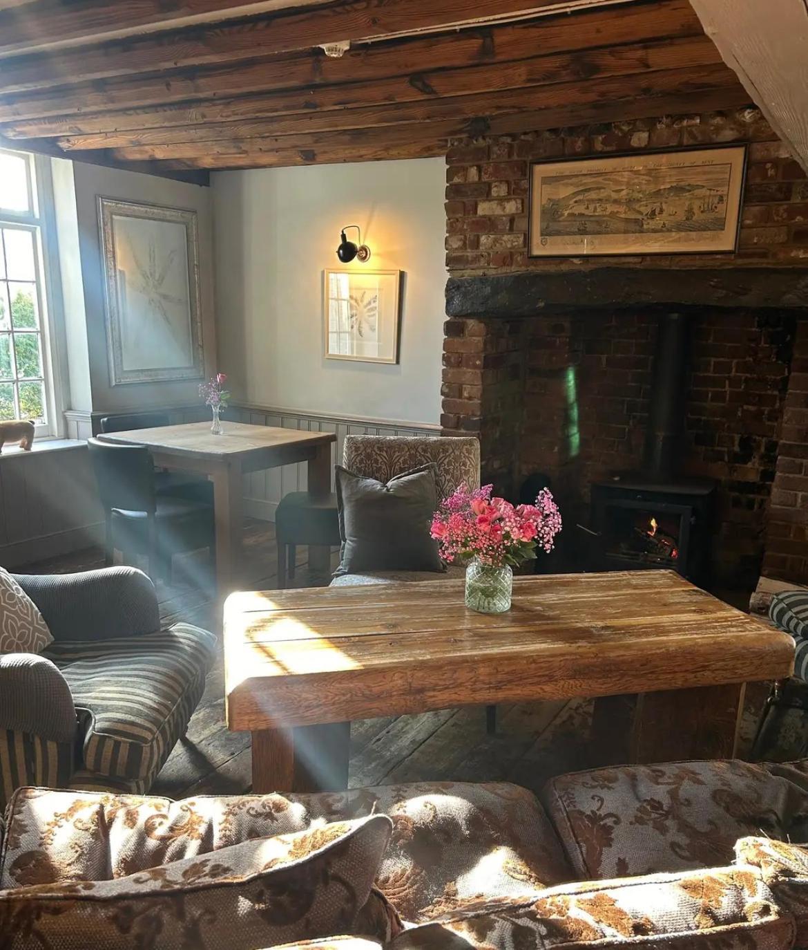 Blazing Donkey Countryside Retreat Sandwich Exterior foto